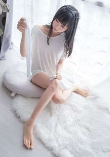 娇妻玩4P被3个男子伺候在线观看_高清电影观看