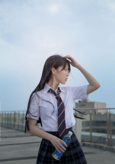日日摸人人澡97香蕉_高清高清迅雷在线观看
