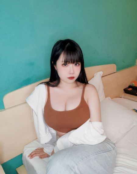 美女和老头的一级毛片_高清高清免费观看