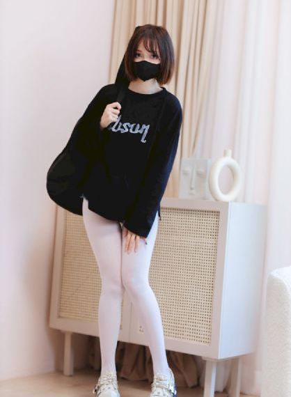 偷窥自拍淫色人妻亚洲色图_720高清在线