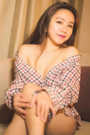 欧美办公室无内丝袜_高清在线视频观看