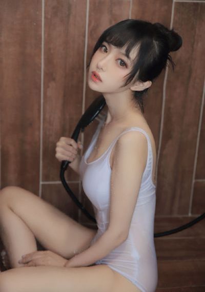 禁断介护一区二区在线_720免费高清观看