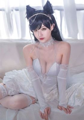 被学长抱进小树林C个爽_BD英语免费观看视频