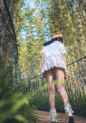 日本最新免费不卡二区在线_高清无删减在线观看